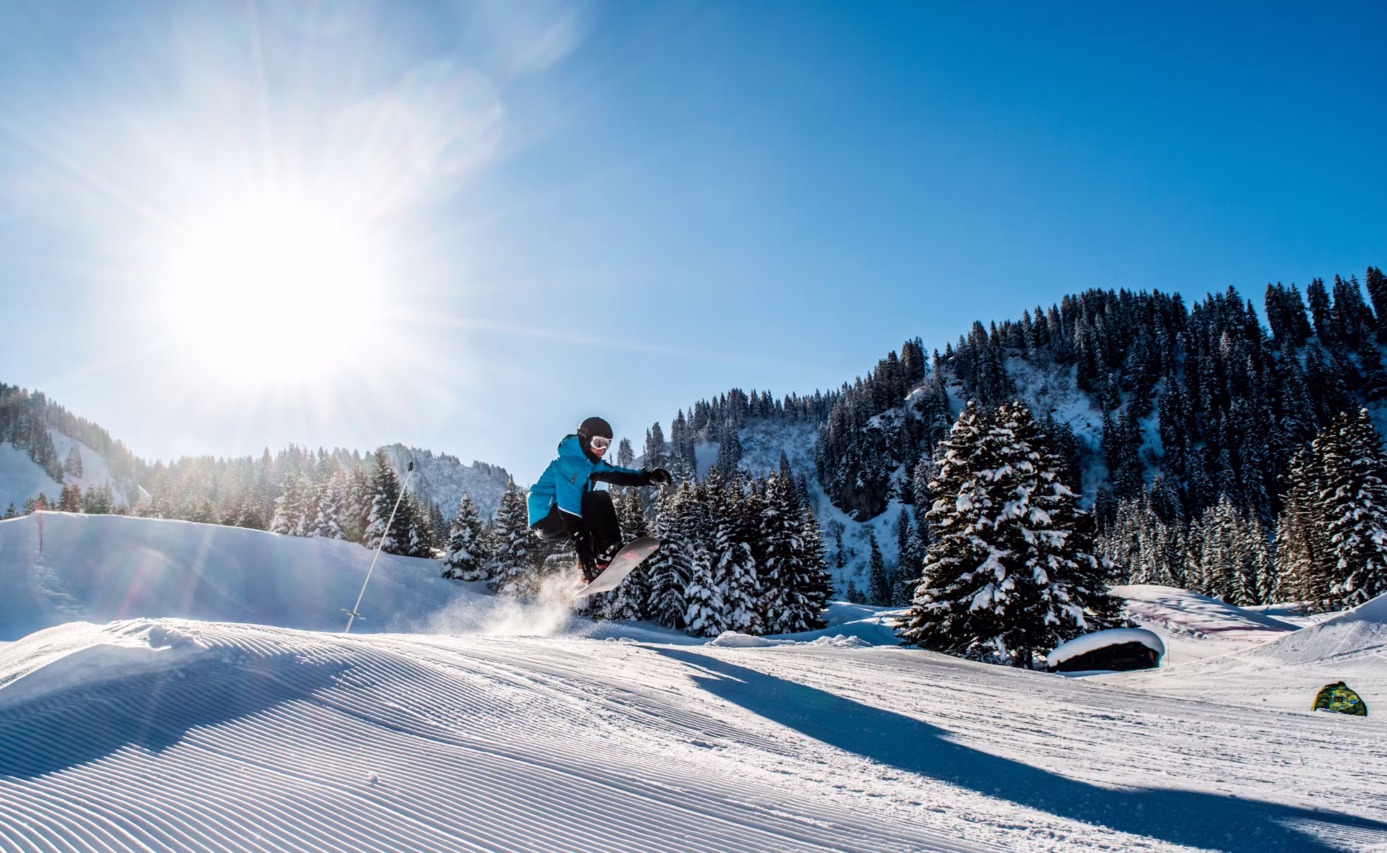 Exploring the Thrills of Freestyle Snowboarding: Techniques, Tips, and Tricks